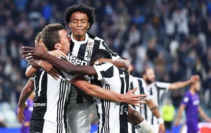 El Nápoles da una prueba fuerza ante el Lazio y es líder con el Juventus El Nápoles da una prueba fuerza ante el Lazio y es líder con el Juventus