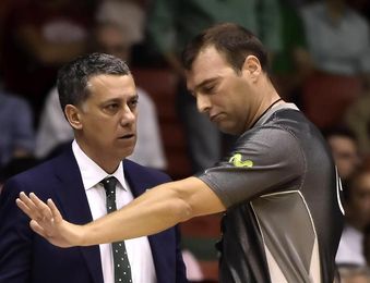 Alejandro Martínez: "Aún falta compenetración, pero no hay excusas" Alejandro Martínez: "Aún falta compenetración, pero no hay excusas"