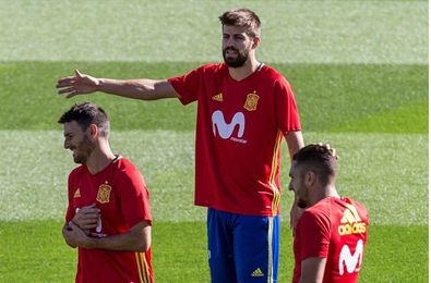 Koke asegura que les "cansa" el tema Piqué Koke asegura que les "cansa" el tema Piqué