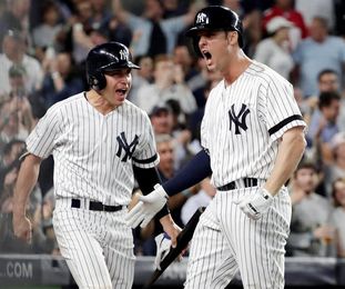 1-0. Byrd y Tanaka se combinan y evitan la eliminación de los Yanquis 1-0. Byrd y Tanaka se combinan y evitan la eliminación de los Yanquis