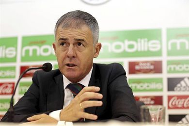 El español Lucas Alcaraz, destituido como seleccionador argelino El español Lucas Alcaraz, destituido como seleccionador argelino
