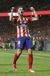 Un gol de Saúl adelanta al Atlético contra el Barcelona al descanso (1-0) Un gol de Saúl adelanta al Atlético contra el Barcelona al descanso (1-0)