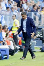 Míchel: "La sensación es muy mala, pero no me atrevo a decir que el equipo está en Segunda" Míchel: "La sensación es muy mala, pero no me atrevo a decir que el equipo está en Segunda"