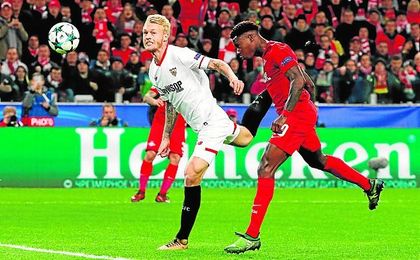 Kjaer no tuvo su noche en Moscú. Kjaer no tuvo su noche en Moscú.