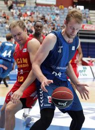 Henk Norel, pívot del Gipuzkoa Basket, encabeza cinco estadísticas de la ACB Henk Norel, pívot del Gipuzkoa Basket, encabeza cinco estadísticas de la ACB
