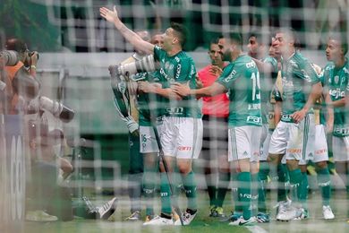 Palmeiras y Santos ganan y ahora esperan el revés del Corinthians Palmeiras y Santos ganan y ahora esperan el revés del Corinthians