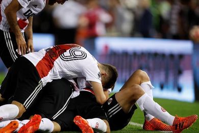 Lanús y Barcelona le apuestan a frenar la final soñada de la Libertadores entre River y Gremio Lanús y Barcelona le apuestan a frenar la final soñada de la Libertadores entre River y Gremio