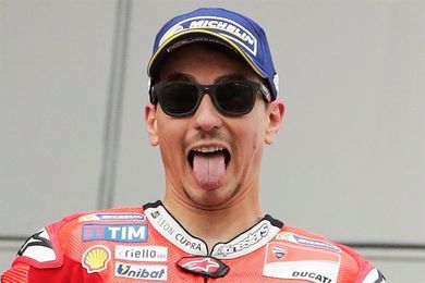 Lorenzo no reconoce que haya habido órdenes de equipo Lorenzo no reconoce que haya habido órdenes de equipo