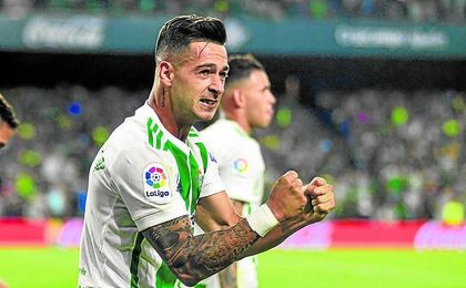 Sergio León celebra un gol en el Benito Villamarín. Sergio León celebra un gol en el Benito Villamarín.