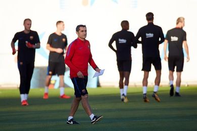 El Barça se entrena bajo mínimos en la Ciudad Deportiva El Barça se entrena bajo mínimos en la Ciudad Deportiva