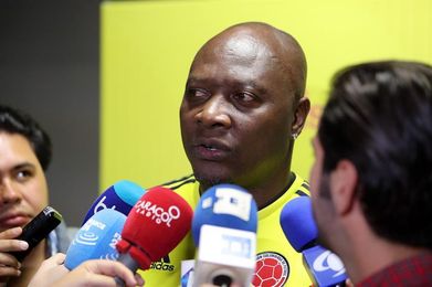 Astros colombianos de los 90 lucen la tricolor que los homenajeará en Rusia Astros colombianos de los 90 lucen la tricolor que los homenajeará en Rusia