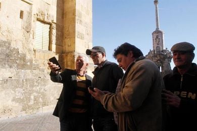 Zidane aprovecha el parón liguero para visitar Córdoba y su Mezquita-Catedral Zidane aprovecha el parón liguero para visitar Córdoba y su Mezquita-Catedral