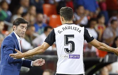 Gabriel Paulista se retira del entrenamiento con un corte en un gemelo Gabriel Paulista se retira del entrenamiento con un corte en un gemelo