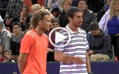 Imágenes del Abierto de Uruguay en el que jugaron Diego Forlán, Pablo Cuevas, Guido Pella y Martín Bossi. Imágenes del Abierto de Uruguay en el que jugaron Diego Forlán, Pablo Cuevas, Guido Pella y Martín Bossi.