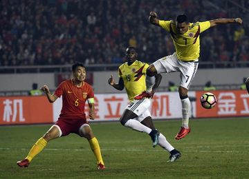 0-4. Colombia se da un festín ante la aturdida China de Lippi 0-4. Colombia se da un festín ante la aturdida China de Lippi