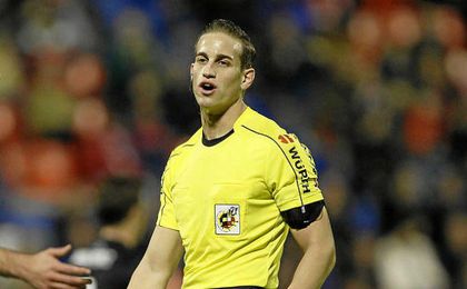 Alberola Rojas pitará en la visita del Sevilla al Villareal Alberola Rojas pitará en la visita del Sevilla al Villareal