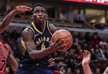 107-100. Oladipo dirige el ataque de los Pacers que derrotan a los Pistons 107-100. Oladipo dirige el ataque de los Pacers que derrotan a los Pistons