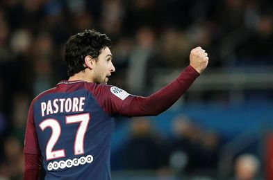 Cavani lidera la goleada del Paris Saint Germain, que amplía su ventaja Cavani lidera la goleada del Paris Saint Germain, que amplía su ventaja