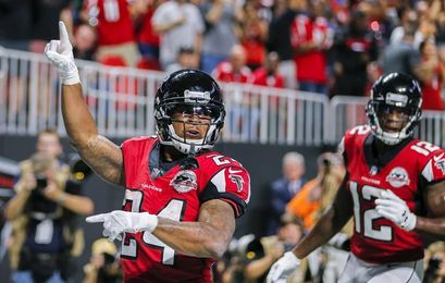 Freeman no jugará contra los Seahawks el lunes debido a que sufre conmoción Freeman no jugará contra los Seahawks el lunes debido a que sufre conmoción