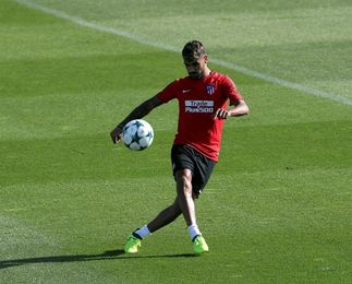 Juanfran, baja de última hora; Augusto, titular ante el Roma Juanfran, baja de última hora; Augusto, titular ante el Roma