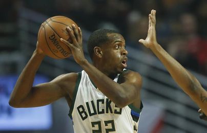 107-113. Middleton anota 40 puntos y Bucks vencen a Suns 107-113. Middleton anota 40 puntos y Bucks vencen a Suns