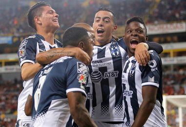 2-1. El argentino Funes Mori anota dos goles en el triunfo de Monterrey sobre Atlas 2-1. El argentino Funes Mori anota dos goles en el triunfo de Monterrey sobre Atlas