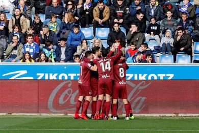 1-2. El Eibar coge aire y se lleva el duelo vasco ante un Alavés con urgencias 1-2. El Eibar coge aire y se lleva el duelo vasco ante un Alavés con urgencias
