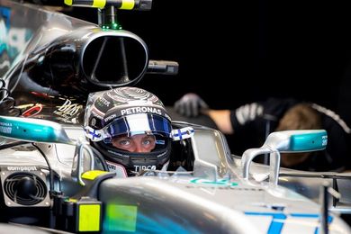 Bottas logra la ´pole´ en Abu Dabi Bottas logra la ´pole´ en Abu Dabi
