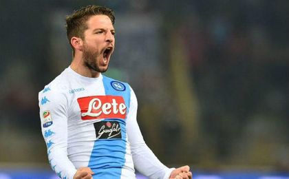 Mertens y su cláusula de 28 kilos: "Soy un chollo" Mertens y su cláusula de 28 kilos: "Soy un chollo"