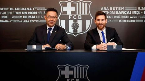 Messi firma su nuevo contrato hasta junio de 2021 y 700 millones de cláusula Messi firma su nuevo contrato hasta junio de 2021 y 700 millones de cláusula