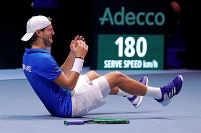 3-2. Pouille da a Francia el décimo título de la Copa Davis 3-2. Pouille da a Francia el décimo título de la Copa Davis