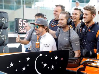 Alonso: "Estoy contento por haber acabado el año con buena sensación" Alonso: "Estoy contento por haber acabado el año con buena sensación"