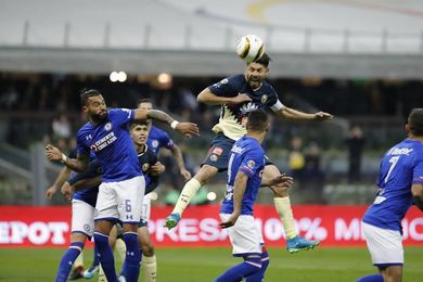 El América llega a semifinales con reglamento en mano y elimina al Cruz Azul El América llega a semifinales con reglamento en mano y elimina al Cruz Azul
