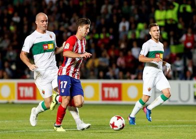 Simeone alinea el once previsto con Torres y Vietto en ataque Simeone alinea el once previsto con Torres y Vietto en ataque
