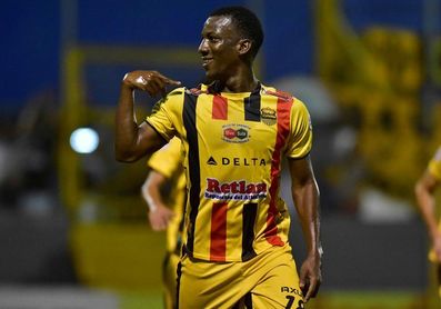 3-2. Real España vence al Juticalpa en el inicio de la liguilla del torneo Apertura de fútbol en Honduras 3-2. Real España vence al Juticalpa en el inicio de la liguilla del torneo Apertura de fútbol en Honduras