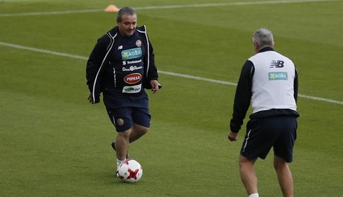 Costa Rica y Panamá buscan pactar juntos amistosos ante selecciones europeas Costa Rica y Panamá buscan pactar juntos amistosos ante selecciones europeas