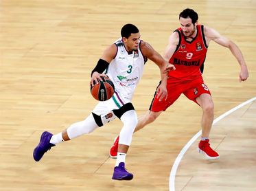 88-82. Timma y Voigtmann sostienen al Baskonia ante un combativo Unicaja 88-82. Timma y Voigtmann sostienen al Baskonia ante un combativo Unicaja