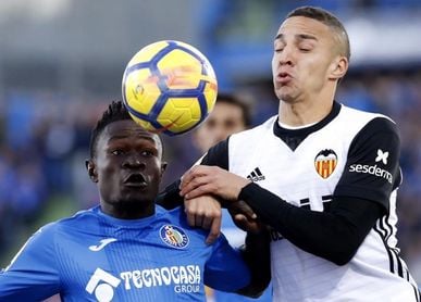 Djené: "En el Getafe somos como una familia y esa es nuestra fuerza" Djené: "En el Getafe somos como una familia y esa es nuestra fuerza"