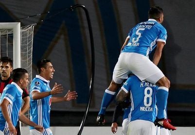 El uruguayo Vikonis destaca en el triunfo de Millonarios en las semifinales del fútbol en Colombia El uruguayo Vikonis destaca en el triunfo de Millonarios en las semifinales del fútbol en Colombia