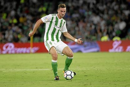 El Valencia se entromete en la renovación de Fabián El Valencia se entromete en la renovación de Fabián