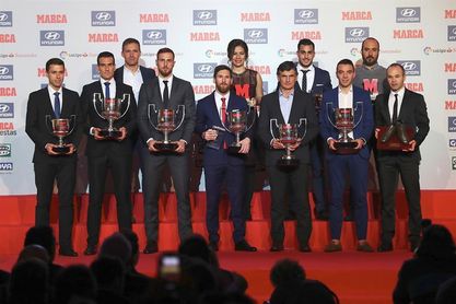 Messi, Iniesta, Aspas y Oblak, entre los mejores de la temporada 2016-17 Messi, Iniesta, Aspas y Oblak, entre los mejores de la temporada 2016-17