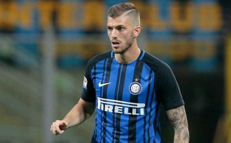 El Betis no pierde de vista a Davide Santon El Betis no pierde de vista a Davide Santon