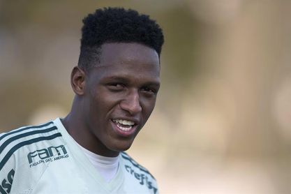 El padre de Mina dice que el fichaje de su hijo por el Barcelona es un orgullo para Colombia El padre de Mina dice que el fichaje de su hijo por el Barcelona es un orgullo para Colombia