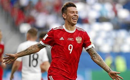 Smolov lleva 59 goles y 16 asistencias en dos temporadas y media. Smolov lleva 59 goles y 16 asistencias en dos temporadas y media.