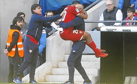 El Sevilla de Montella ya empieza a ser un equipo. El Sevilla de Montella ya empieza a ser un equipo.