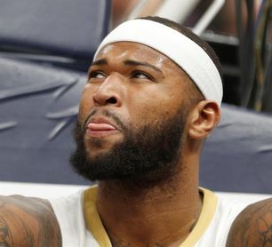 132-128. Cousins fue el héroe de la remontada de Pelicans y se une a Chamberlain 132-128. Cousins fue el héroe de la remontada de Pelicans y se une a Chamberlain