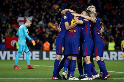 1-0. El Barça logra una mínima ventaja ante un defensivo Valencia 1-0. El Barça logra una mínima ventaja ante un defensivo Valencia