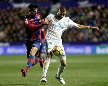 El Real Madrid y el Levante empatan 1-1 al descanso El Real Madrid y el Levante empatan 1-1 al descanso