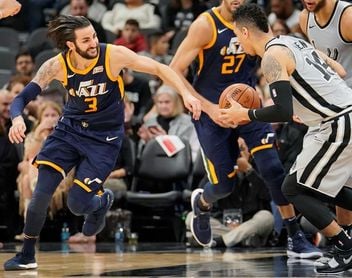 Rubio muestra su magia ante los Spurs de Pau; Mirotic aporta un doble-doble en su debut Rubio muestra su magia ante los Spurs de Pau; Mirotic aporta un doble-doble en su debut