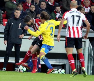 0-0. Empate sin goles que castiga el mal juego de los dos equipos 0-0. Empate sin goles que castiga el mal juego de los dos equipos